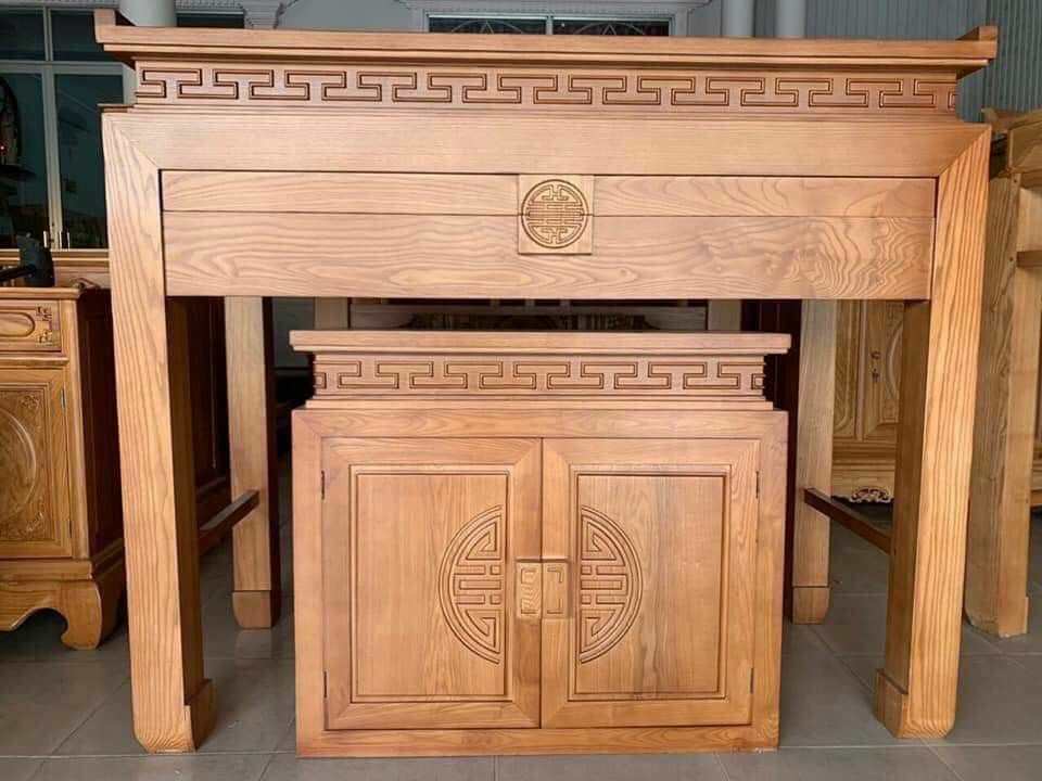 Bàn và tủ thờ bằng gỗ Hương 